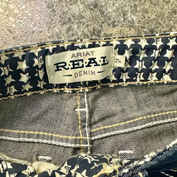 Ariat Blue Boot Cut Jeans with Vintage Fading - Picture 2 of 6